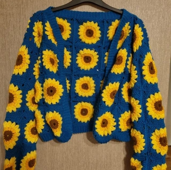 Granny square sunflower cardigan - Picture 2 of 7